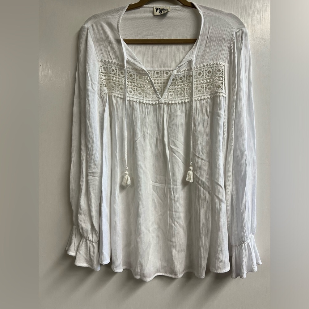 Show me your MuMu White Cloud Blouse